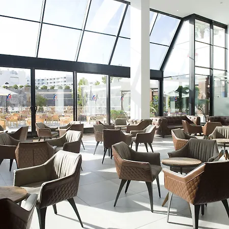 Alexandre Gala ホテル 4*