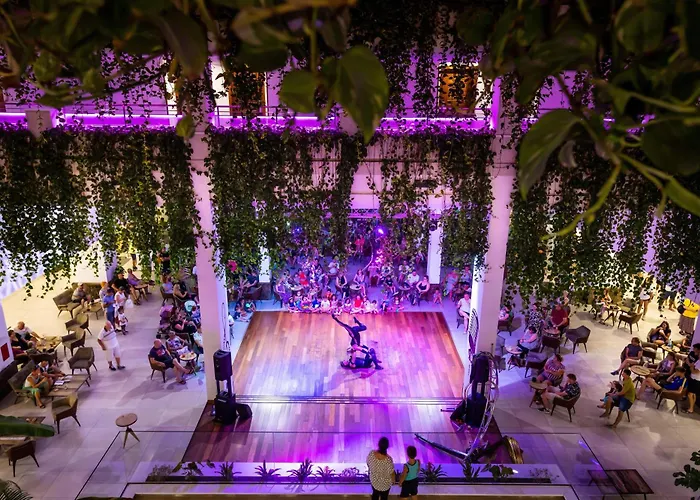 Alexandre Gala Отель 4*